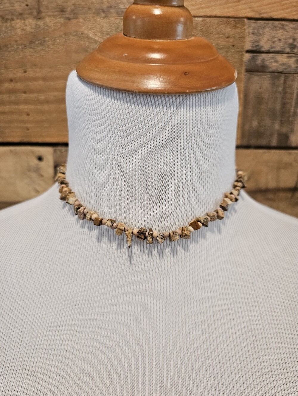Handmade Jasper Stone Chip Choker Necklace